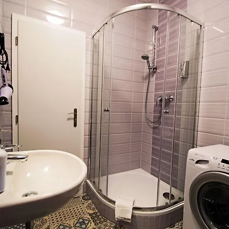 Old Town Rybna By Ruterra Praag