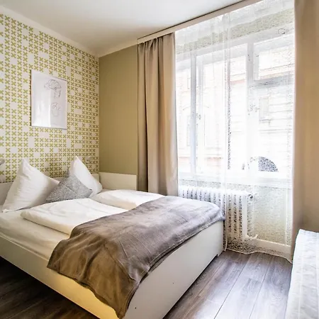 Old Town Rybna Apt By Ruterra *