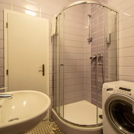 Old Town Rybna Apt By Ruterra *
