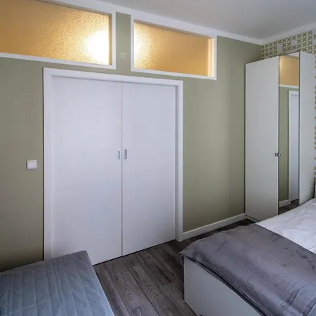 Old Town Rybna Apt By Ruterra *