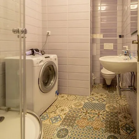 Old Town Rybna Apt By Ruterra *